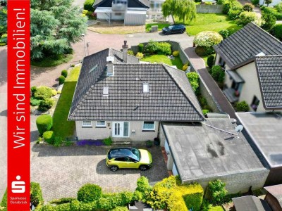 Ausbaureserve im DG, Doppelgarage, ruhige Lage