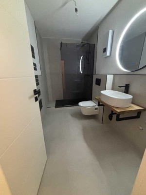 Stilvolle 3-Zimmer-Wohnung mit Tiefgarage