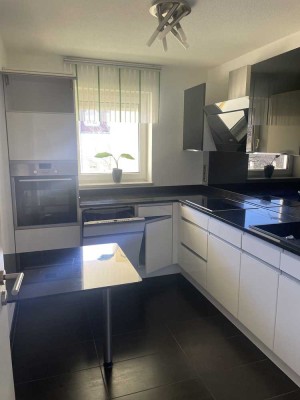 Sehr gut vermietete 3-Zimmer-Wohnung mit Einbauküche in Neu-Ulm