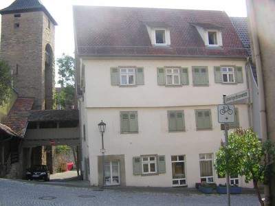 Schöne 2-Zimmer-DG-Wohnung in Bietigheim mit PKW Stellplatz