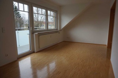 Hohenhameln - Sehr schöne, ruhige, helle und gepflegte Wohnung mit Balkon