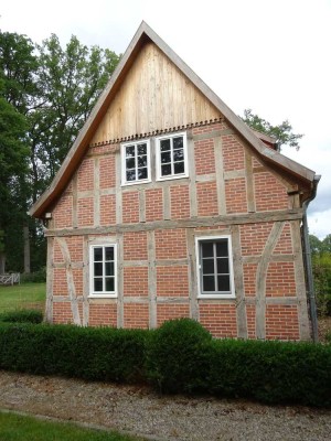 Wohnung - möbliert in romantischem Cottage mit Reitanlage