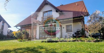RESERVIERT! Platz für die ganze Familie – gepflegtes Einfamilienhaus mit Garten, Terrasse und Carpor