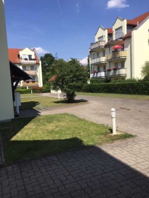 Vollständig renovierte 2 und 3 Zimmer-Wohnung mit Terrasse und Einbauküche
