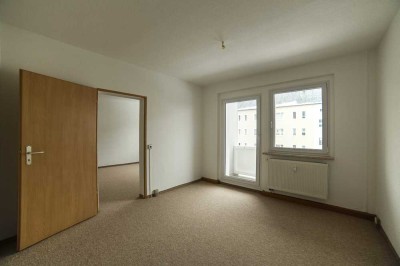 Helle 3-Raum-Wohnung mit Balkon zur Vermietung