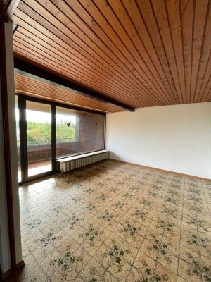 Freundliche 3-Zimmer-Wohnung mit EBK und Balkon in Obersulm- Sülzbach