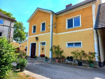 Traumhaftes Einfamilienhaus, Nähe Schwechat u. Wien, und Bahnhof Gramatneusiedl