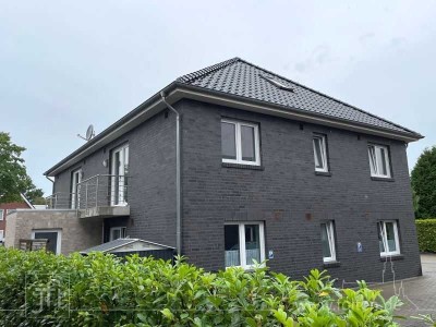 Moderne, energieeffiziente Oberwohnung mit Balkon und PKW-Stellplatz