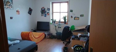 Helle, ruhige 3-Zimmer-Wohnung mit Gartenanteil, EBK in Gundelsheim