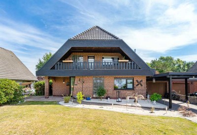 Einfamilienhaus mit Schwimmbad und Sauna auf weitläufigem Grundstück