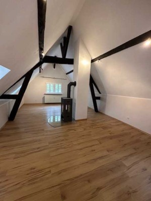 Luxus Einfamilienhaus mit großem Garten auf Burg Dalbenden in Kall/Urft zu vermieten