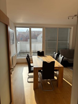 Geförderte 3 Zimmer Dachgeschosswohnung mit Terrasse