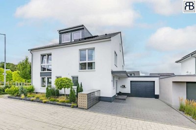 NEUBAU IN WESSELING! Einfamilienhaus aus 2017 mit 7 Zimmern, Garten, Garage und Balkon