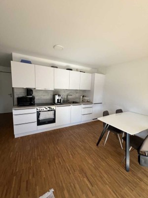 von privat schöne 2-Zimmer-Wohnung mit Terrasse und Garten (Alleinnutzung)