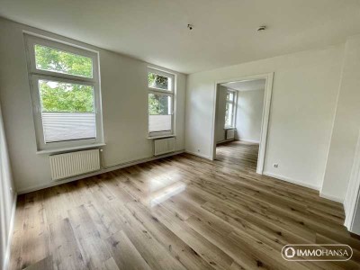 ++ ALTBAULIEBE ++ Erstklassige Wohnung mit Balkon und Einbauküche in gehobener Lage  ++
