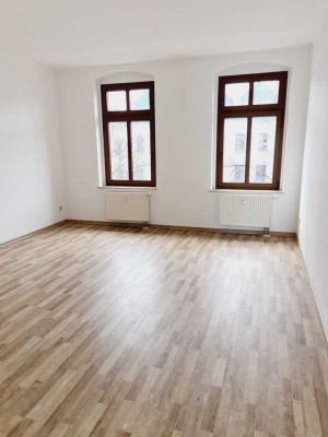 3. OG * WG-gerecht* großer Balkon* Wanne + Dusche