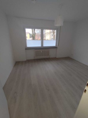 Schöne 3 Zimmerwohnung mit Balkon Erdgeschoss!