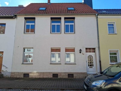 Modernisiertes Reihenmittelhaus mit großem Garten in Kroppenstedt