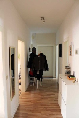 Renovierte 3-Zimmer-Wohnung mit Garten