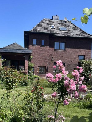 Stadtvilla mit traumhaften Garten