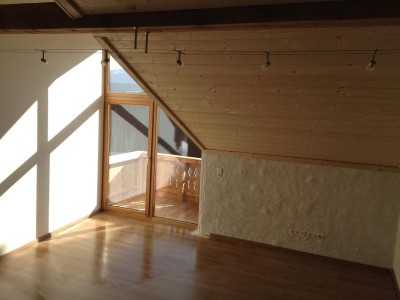 2-Zimmer-Wohnung (45 m²) im Bauernhaus – Balkon &amp; Parkplatz, Langkampfen