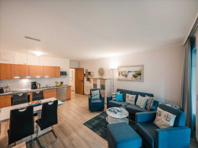 Neuwertiges, modernisiertes Komfort-Plus-Apartment – elegant am Park, nahe dem Meer