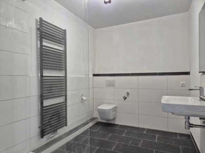 Sanierte, helle Etagenwohnung im Zentrum von Heinsberg...