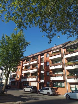 Moderne Dachgeschosswohnung in Bergerhausen - 49 m² - 2.5 Zi.