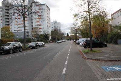 MA-NIEDERFELD-LINDENHOF TOP 2 ZKB 8 OG SOFORT FREI!