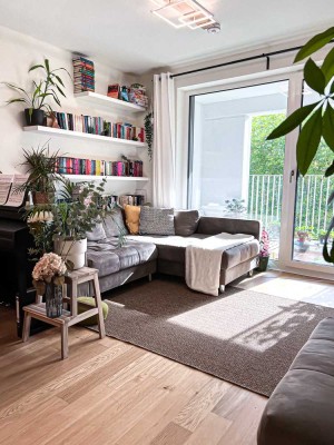 Moderne, vollständig möblierte 2-Zimmer-Wohnung zur Zwischenmiete/Übernahme