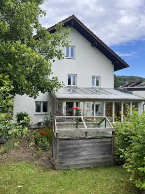 IHR LEBENS(T)RAUM! Haus mit Wintergarten, Gartenparadies, Nebengebäude, Erdkeller in guter Lage!