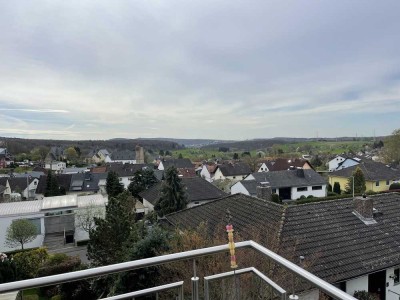 Traumblick in den Taunus - Großzügige Maisonette- Wohnung -