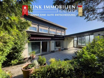 Familientraum in Leonberg – Wohlfühloase mit Kamin, Balkon und Einliegerwohnung