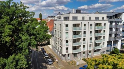 Exklusiver Neubau: 5 Zimmer, Terrasse, 2 Bäder, Fahrstuhl & Tiefgarage  Provisionsfrei für Käufer !
