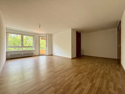 Helle 3-Zimmer-Wohnung mit zwei Loggien in Stuttgart-Weilimdorf