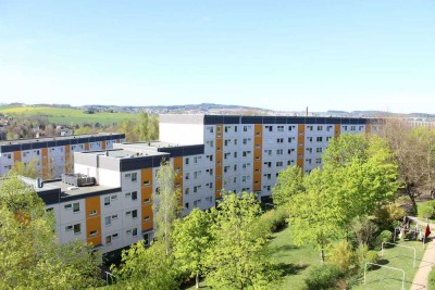 Attraktive Optik, charmanter Inhalt, sonniges Gemüt! Große 3-Raum-Wohnung mit Specials ...