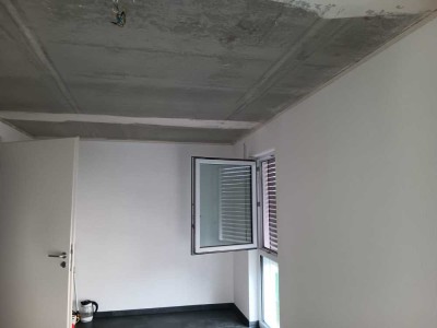 Exklusive, neuwertige 3,5-Zimmer-Wohnung mit geh. Innenausstattung mit Balkon und EBK in Obersulm