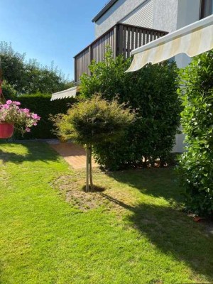 *Traumhafte drei Zimmer-Wohnung mit idyllischem Garten*In einer äußerst gepflegten Wohnanlage*