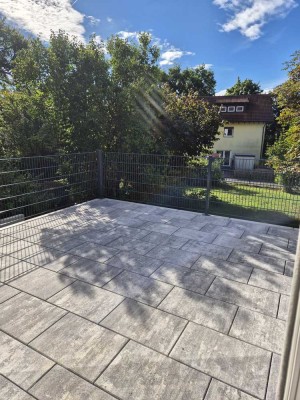 Erstbezug nach Sanierung mit Balkon: Geschmackvolle 4-Zimmer-EG-Wohnung mit geh. Innenausstattung