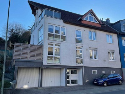 Frisch renovierte 2,5-Zimmer-Wohnung mit Terasse in Hattingen- Blankensteinn