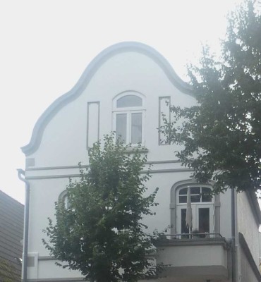 ZU MIETEN !  2 Zimmer Maisonettwohnung direkt in der Burger Altstadt