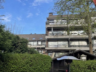 DUISSERN / KAISERBERG: Aufwändig sanierte 2ZDB-Wohnung mit 2 Balkonen in TOP-Lage