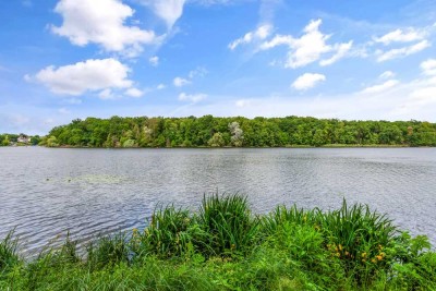 Top-Lage: Der Seeblick mit großzügiger Dachgeschosswohnung!
