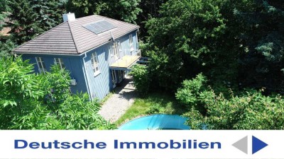 Attraktives Einfamilienhaus mit Doppelgarage, Pool, Sauna & Teich!
