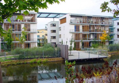 Lust auf ein architektonisch außergewöhnliches Zuhause mit Blick in eine fantastische  Parkanlage?