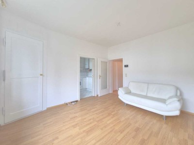 Helle Zweizimmerwohnung mit Balkon