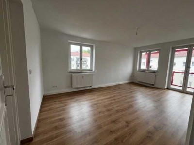 Renovierte 2-Zimmer-Wohnung mit Balkon in Herrenbach zu vermieten