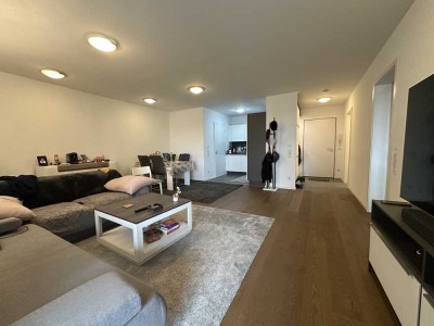 Kaufen und einziehen oder attraktiv vermieten ! 2 Zimmer Wohnung zu verkaufen.