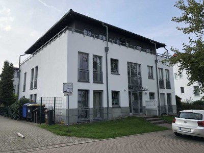 2-Zimmer-Penthouse mit umlaufendem Balkon - Stadtnah Wohnen über den Dächern von Mettmann