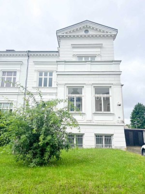 Großzügige 3 Raum Wohnung mit 2 Badezimmer